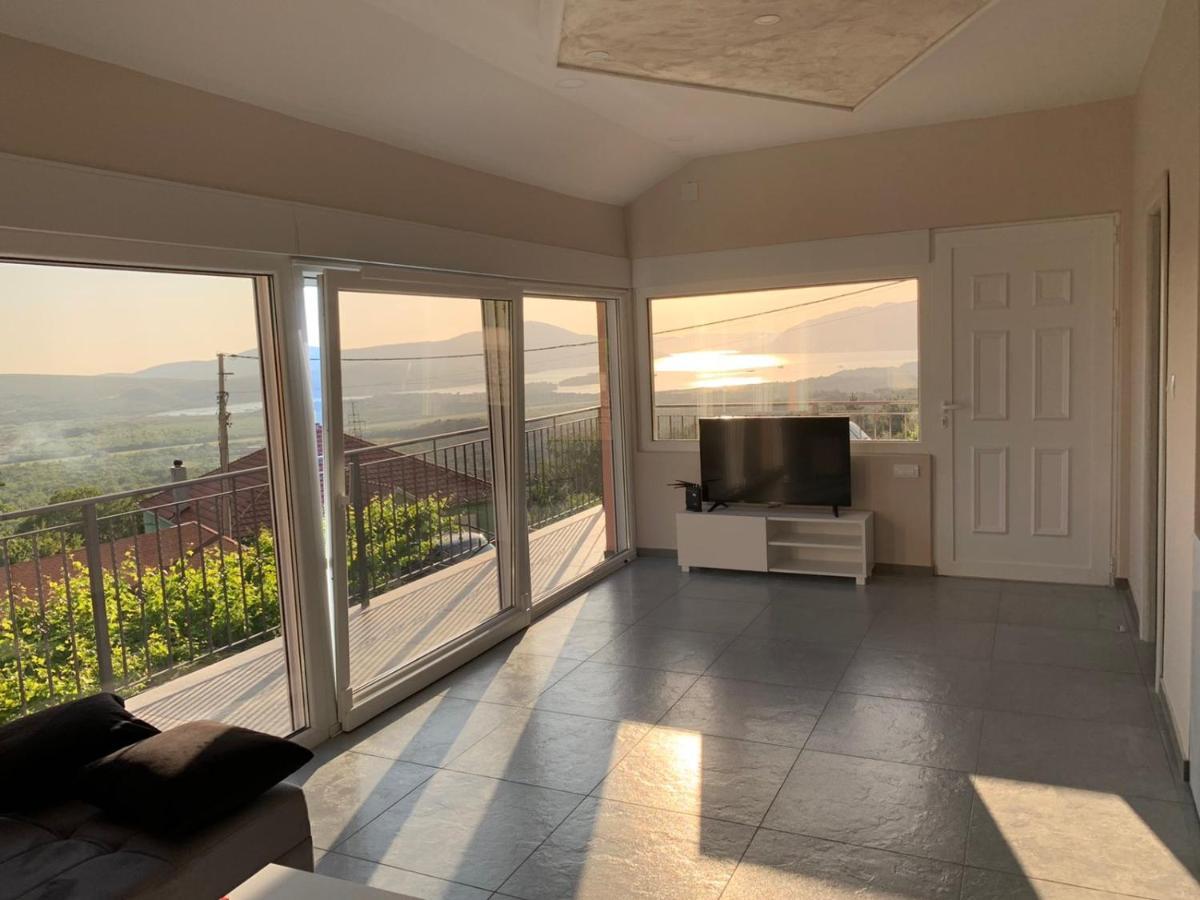 コトルOstojic Lux Apartmanアパートメント エクステリア 写真